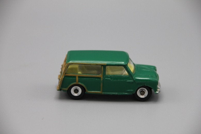 Dinky Toys Morris Mini Traveller # 197   , Ophalen of Verzenden, Zo goed als nieuw, Auto, Dinky Toys