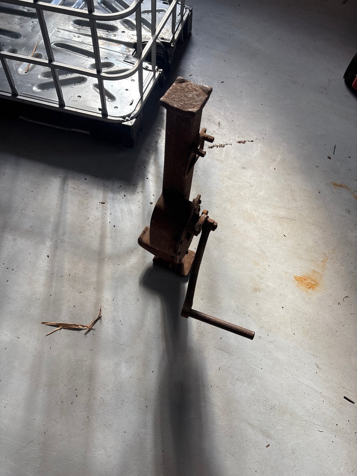 Oude krik - Domme kracht, Ophalen, Gebruikt, Mechanisch, Garagekrik