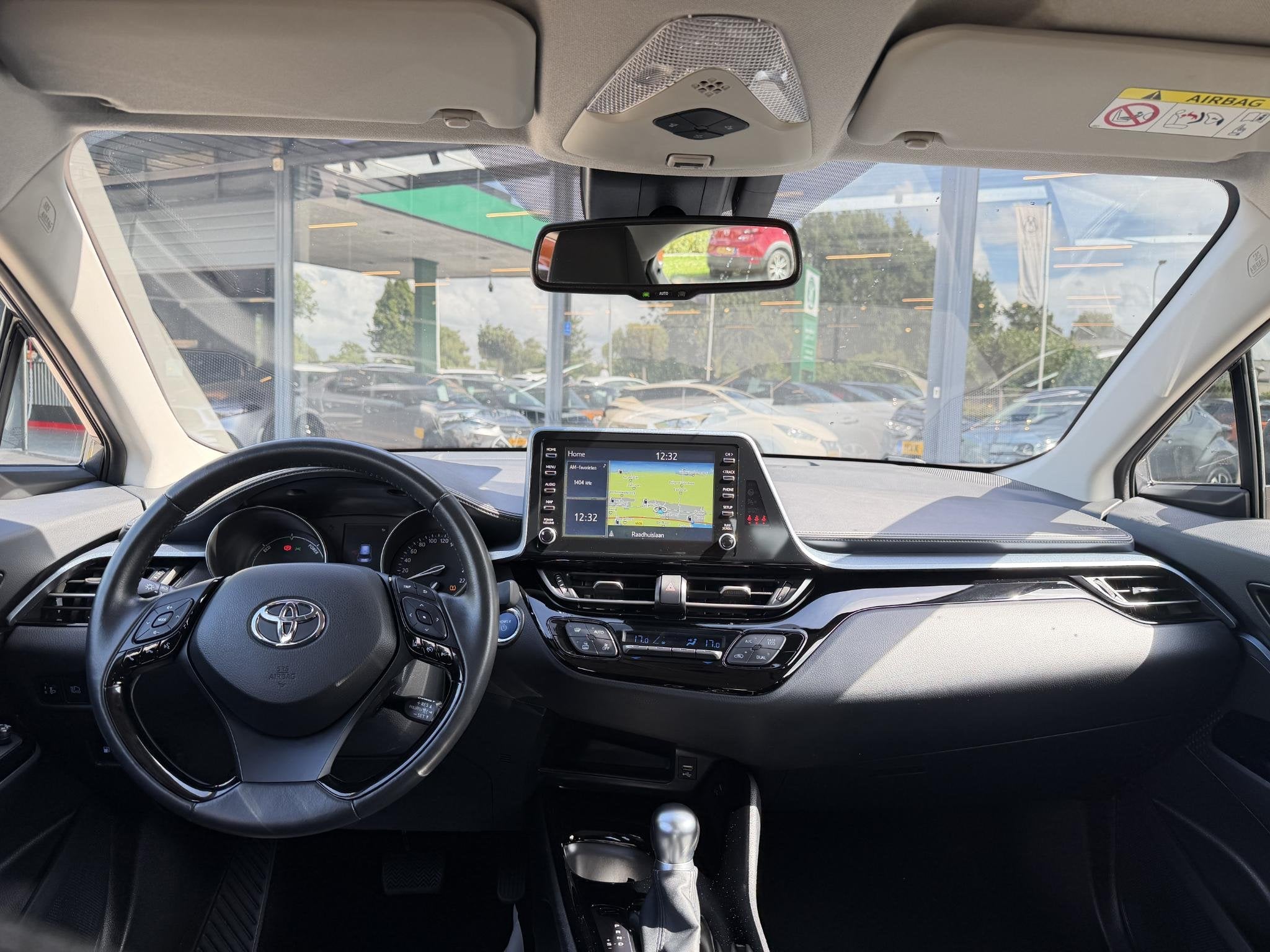 Toyota C-HR 2.0 Hybrid Dynamic AUTOMAAT| NAVIGATIE| CAMERA|, Auto's, Stof, Euro 6, 4 cilinders, Origineel Nederlands