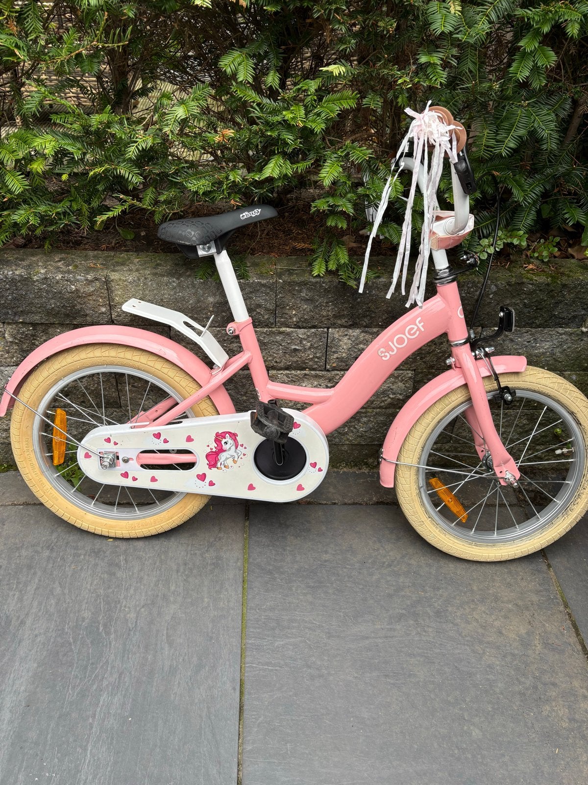 Roze Sjoef kinderfiets - 16inch, Ophalen, Gebruikt, 16 tot 20 inch, Zijwieltjes