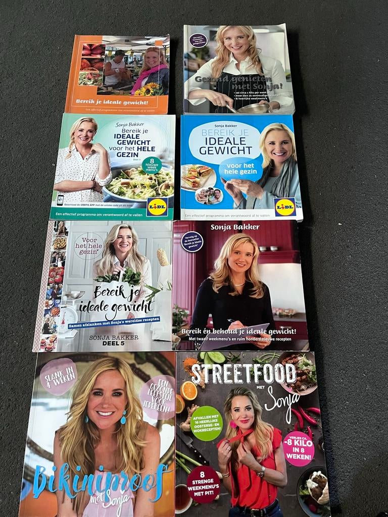 Sonja Bakker Kookboeken Collectie - Ideaal Gewicht & Meer, Boeken, Gelezen, Hoofdgerechten, Ophalen of Verzenden, Gezond koken