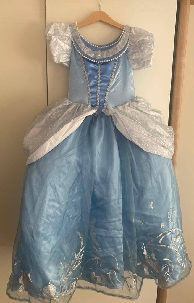 Prachtige Assepoester jurk uit Disneyland Parijs, Ophalen of Verzenden, Zo goed als nieuw, Meisje