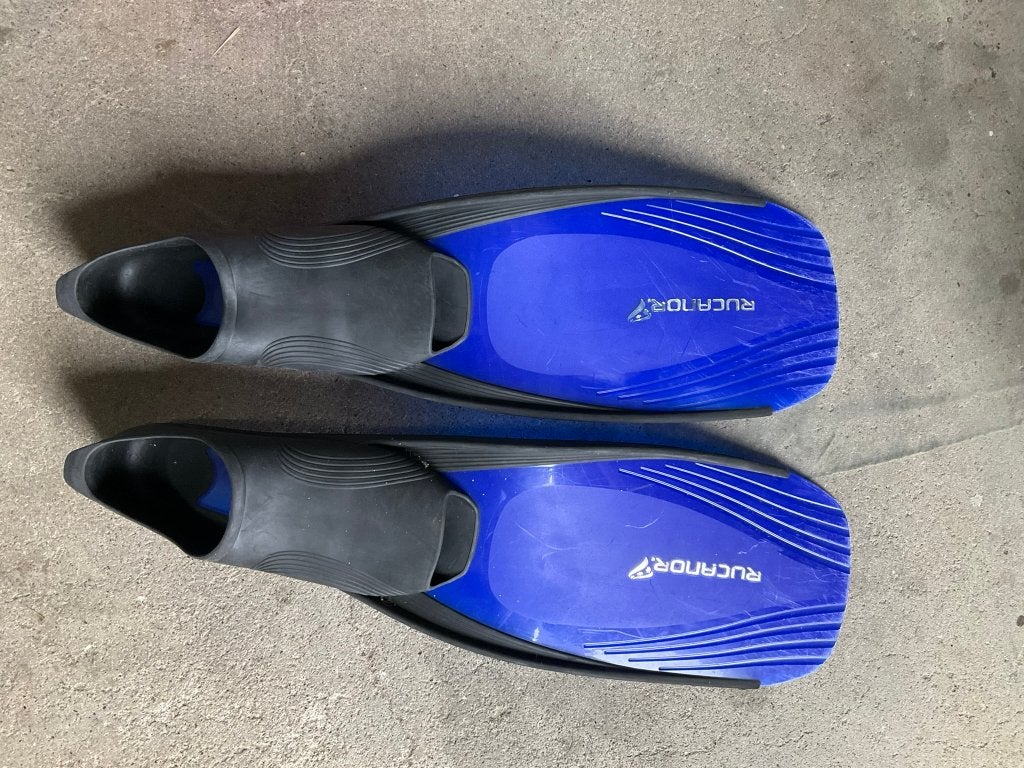 Zwemvliezen 43/44, Watersport en Boten, Duiken, Ophalen of Verzenden, Gebruikt, Zwem- of Duikvliezen