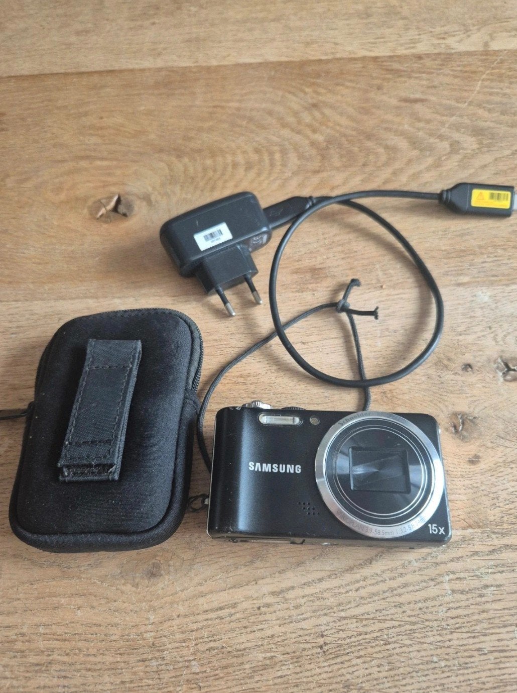 Samsung WB600 Compactcamera met 15x optische zoom, Ophalen of Verzenden, Samsung