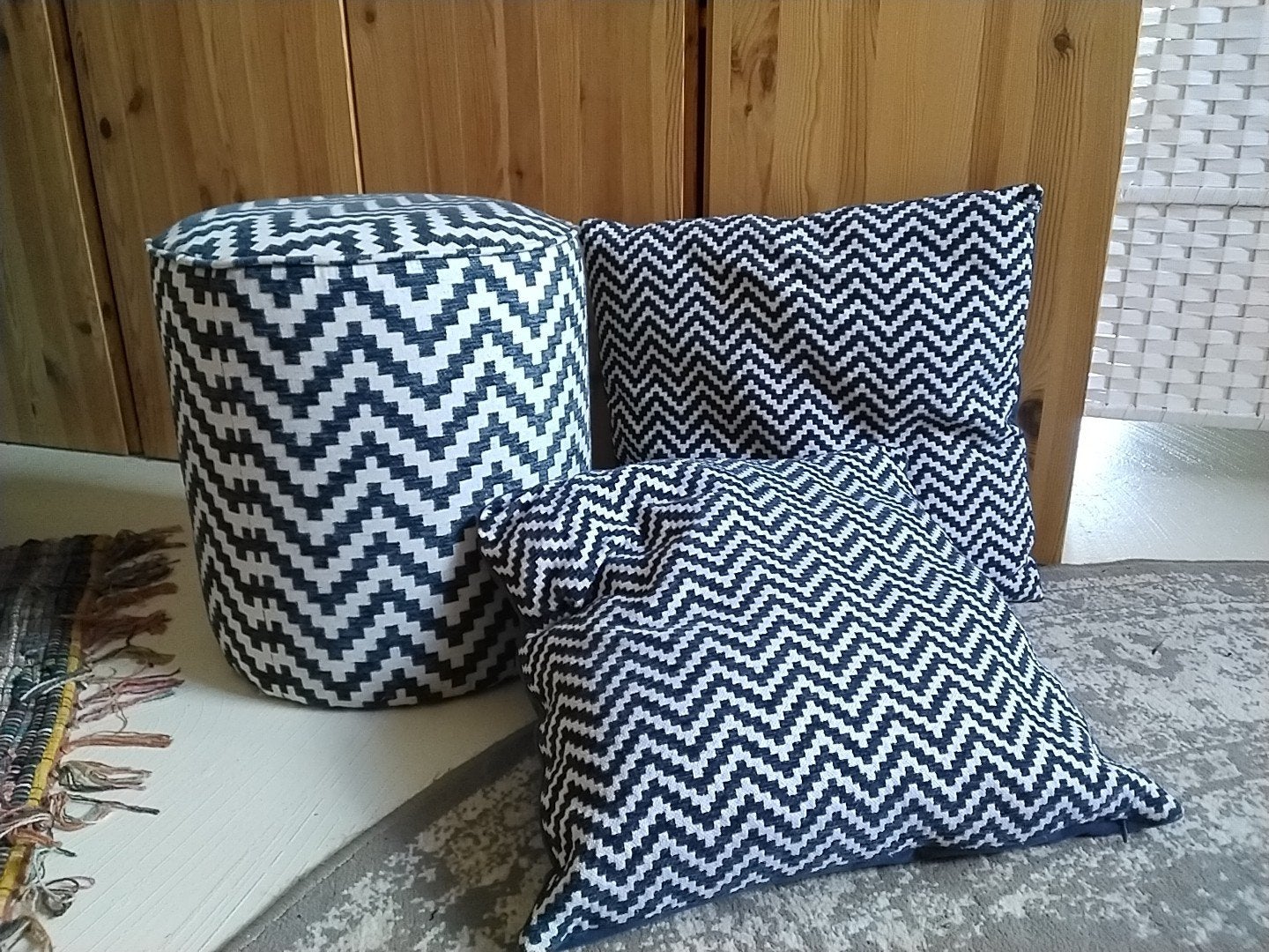 poef en kussens Xenos, Huis en Inrichting, Ophalen, Minder dan 50 cm, Rond, Minder dan 50 cm