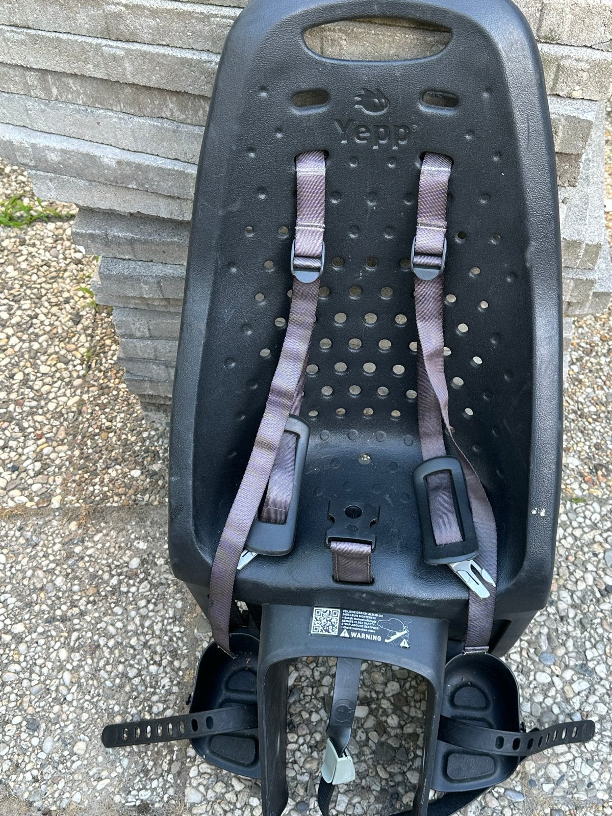 Yepp Achterzitje voor Kinderen - Zwart, Ophalen, Achterzitje, 9 t/m 18 kg, Gebruikt