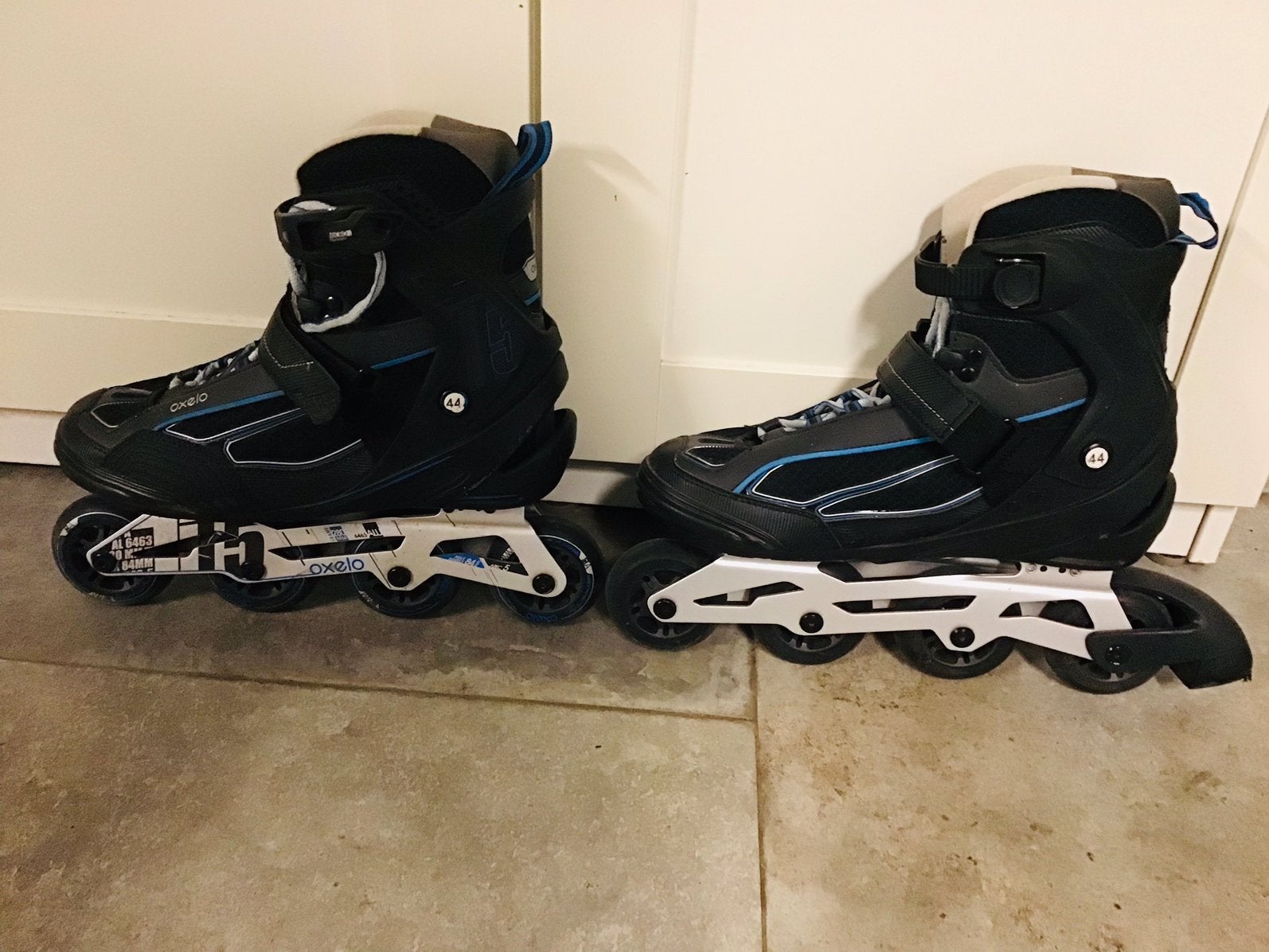 Oxelo inline skates, maat 44, slechts enkele malen gebruikt, Heren, Zo goed als nieuw, Inline skates 4 wielen, Ophalen