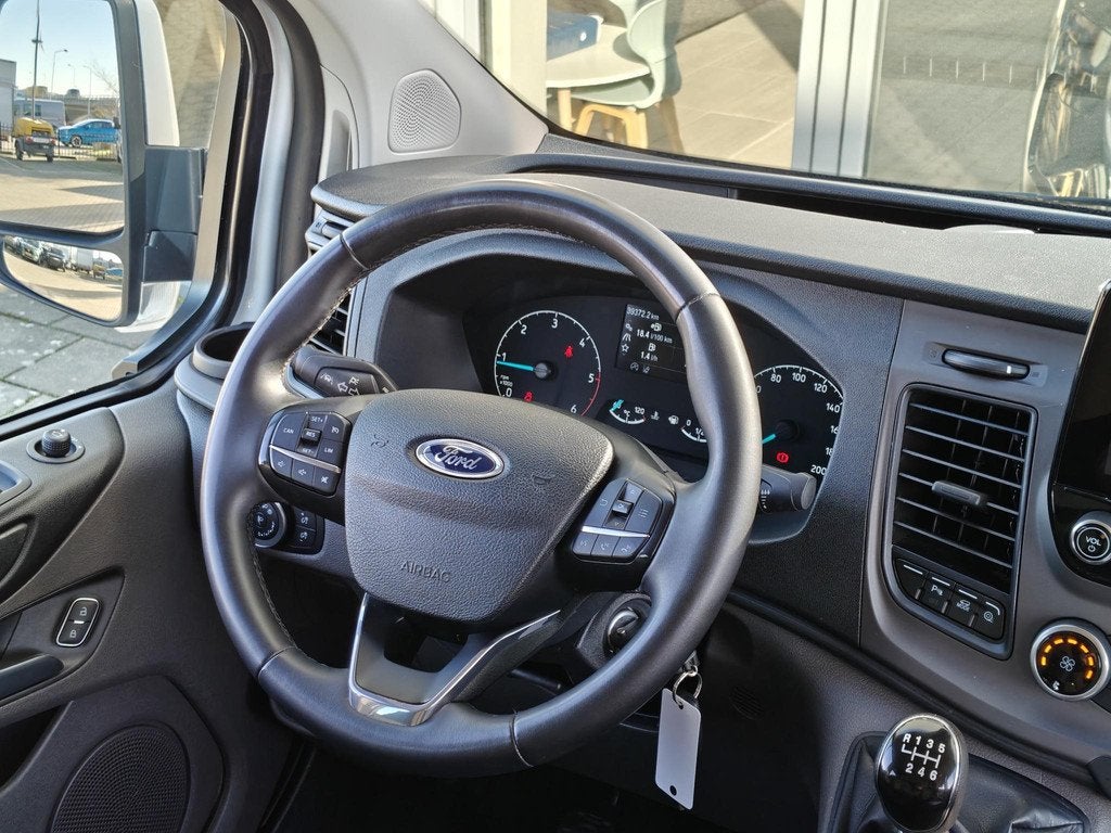 Ford Transit Custom 300 2.0 TDCI L2H1 Trend DC 6-ZITS DUBBEL, Voorwielaandrijving, Euro 6, 4 cilinders, Wit
