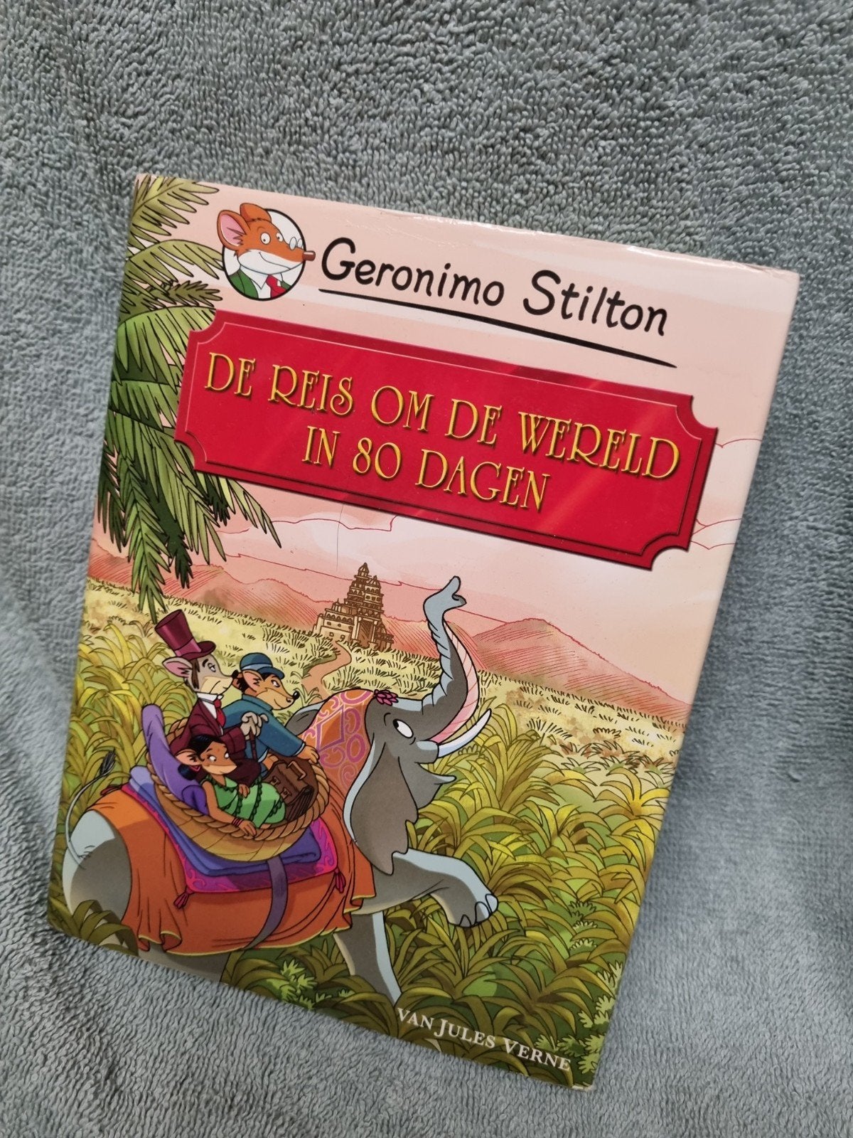 Geronimo Stilton - De reis om de wereld in 80 dagen, Fictie algemeen, Ophalen of Verzenden, Zo goed als nieuw, Geronimo Stilton; Jules Verne