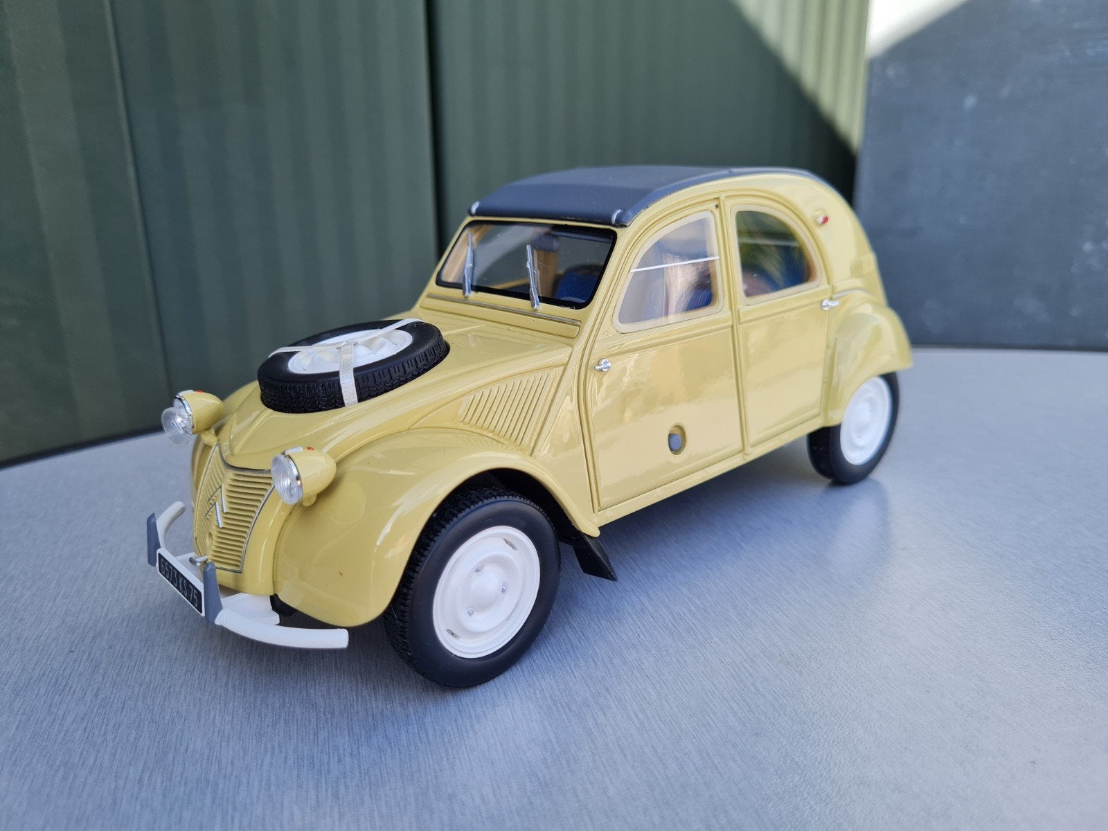 1:18 Citroën 2CV Eend Sahara uit 1964 Ottomobile 999stuks!!, Ophalen of Verzenden, Zo goed als nieuw, Auto, OttOMobile
