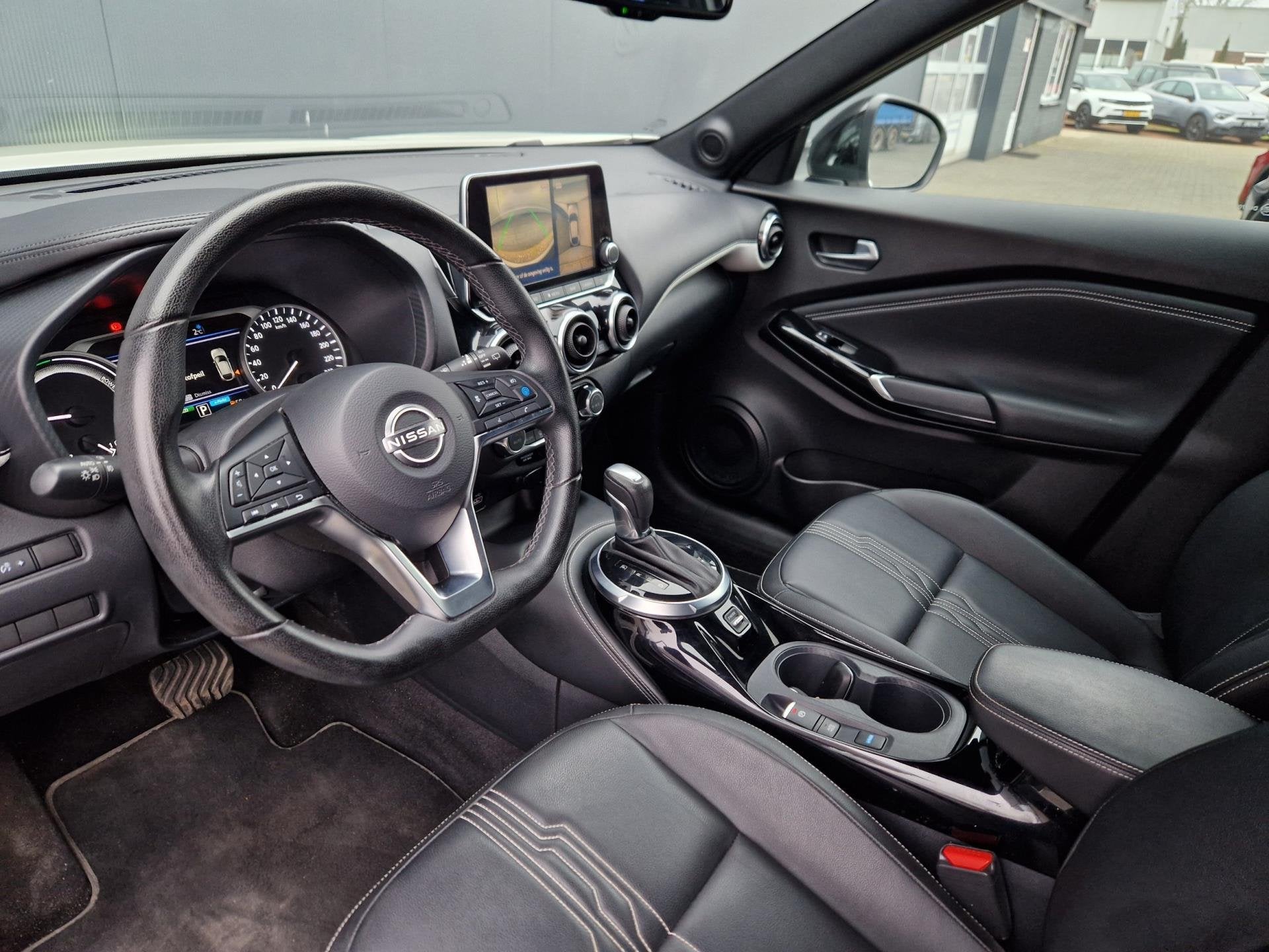 Nissan Juke 1.6 Hybrid Premiere Edition, Auto's, 1325 kg, Gebruikt, 4 cilinders, Wit