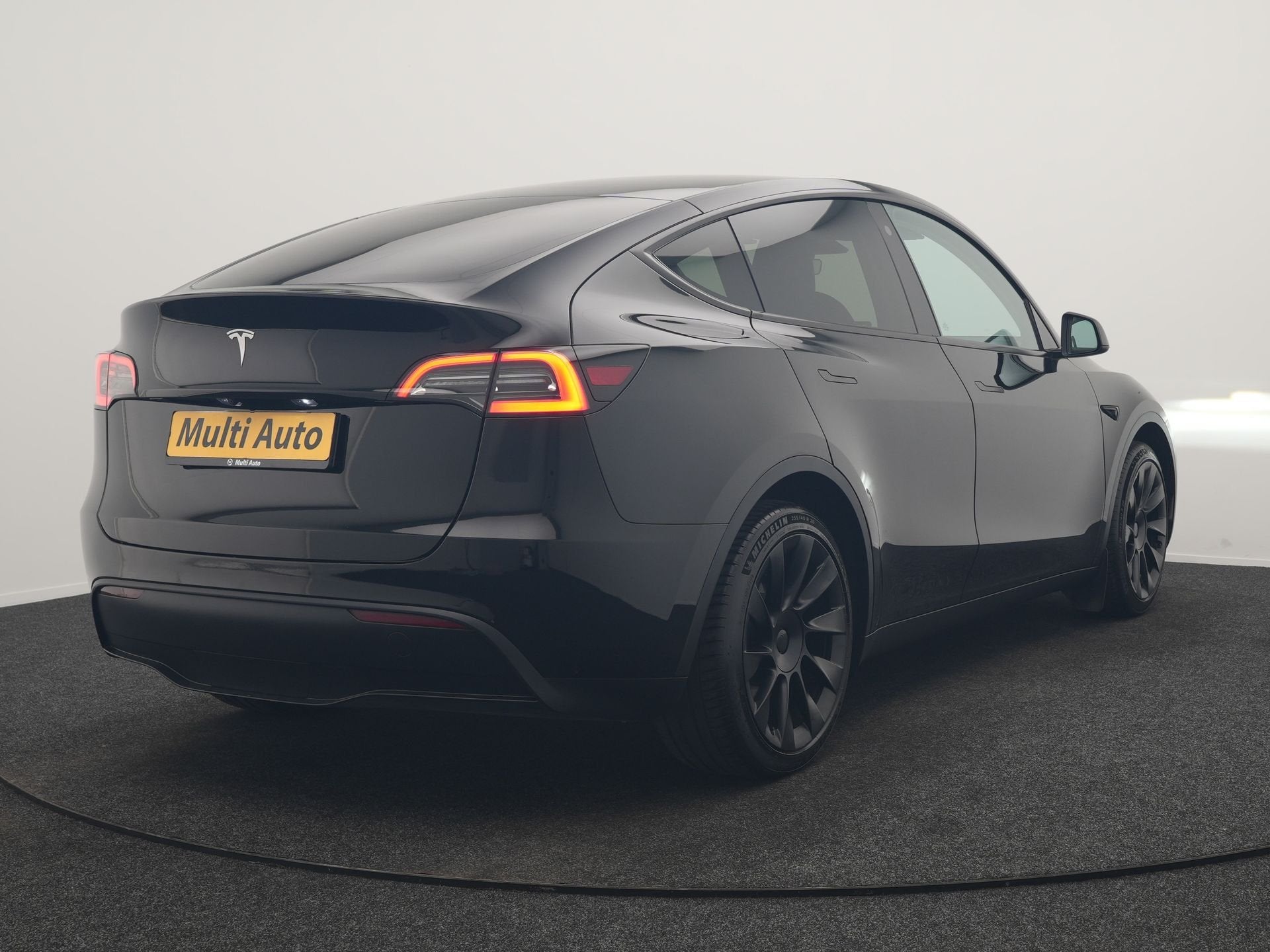 Foto 3 van Tesla Model Y RWD 58 kWh 299pk Dealer O.H | Panodak | Full S