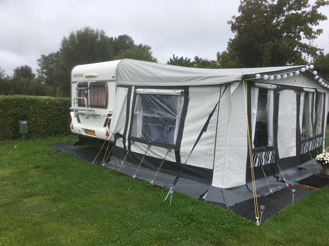 Voortent (seizoenstent) op zoek naar nieuwe campingavonturen, Rondzit, Particulier, Luifel, Tot en met 4