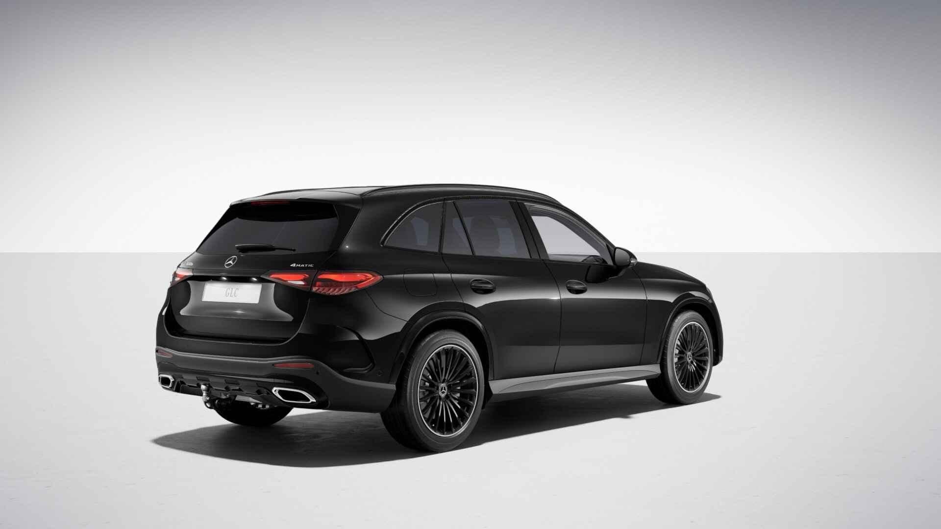 Mercedes-Benz GLC-klasse 300e 4MATIC Business Solution AMG |, Auto's, Automaat, 4 cilinders, 2255 kg, Zwart