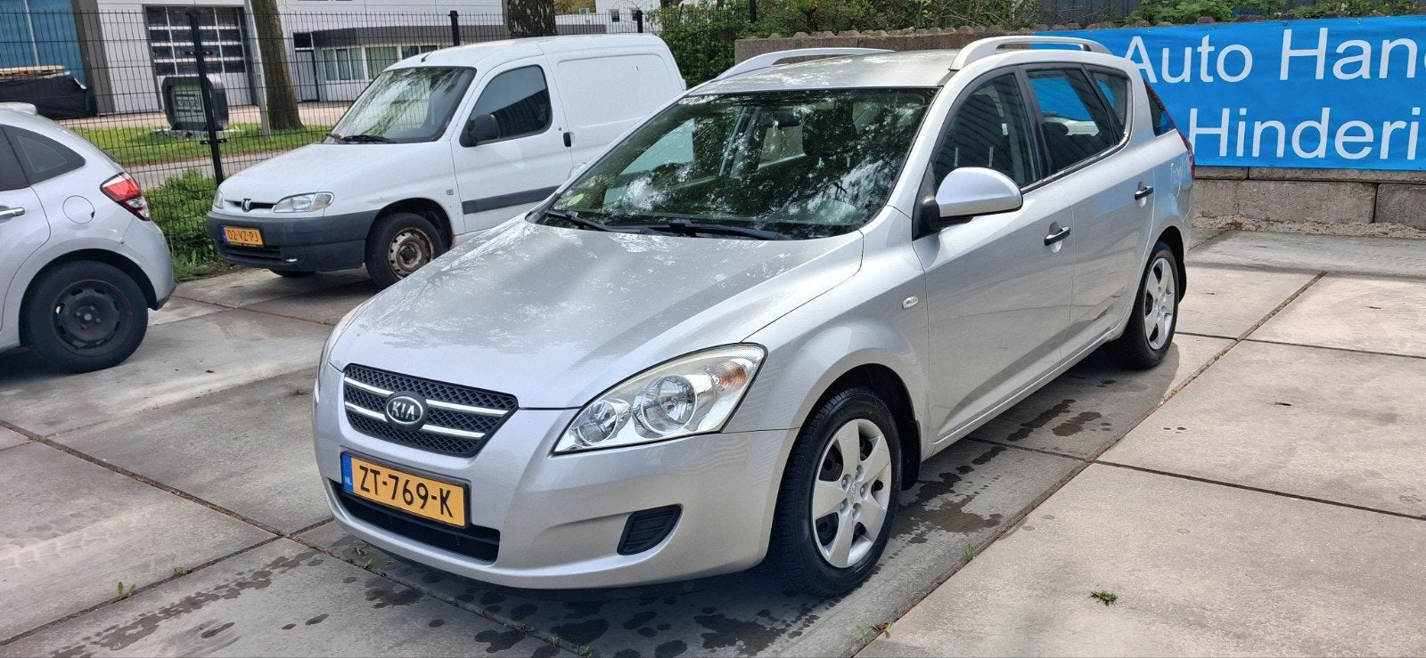 Kia (Pro) Cee d 1.4 Cvvt 105PK NW APK TOT APRIL 2027, Auto's, Kia, Voorwielaandrijving, Stof, Zwart, 4 cilinders
