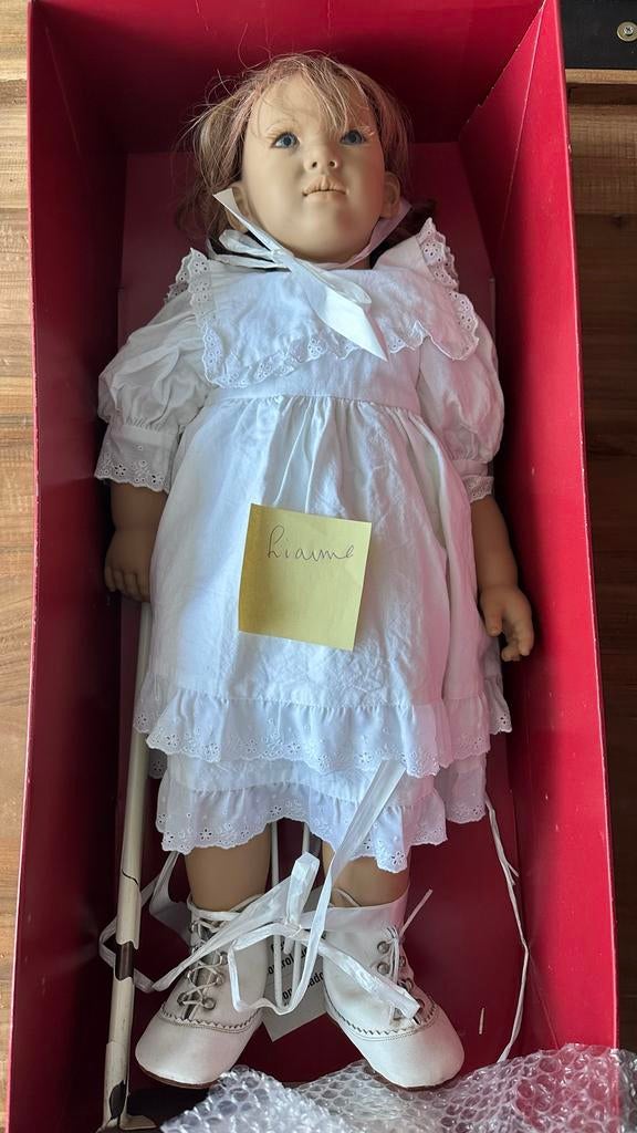 Annette Himstedt pop "Liane" - Zeldzaam verzamelobject, Ophalen of Verzenden, Zo goed als nieuw, Overige typen, Levensecht of Reborn