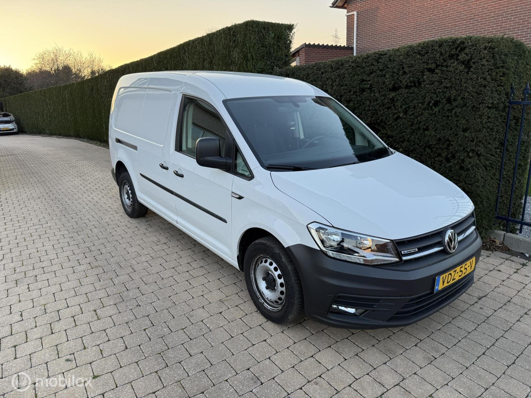 2XVolkswagen Caddy Bestel 1.4 TGI L2H1 EcoFuel Maxi Highline, Stof, Gebruikt, 4 cilinders, CNG (Aardgas)