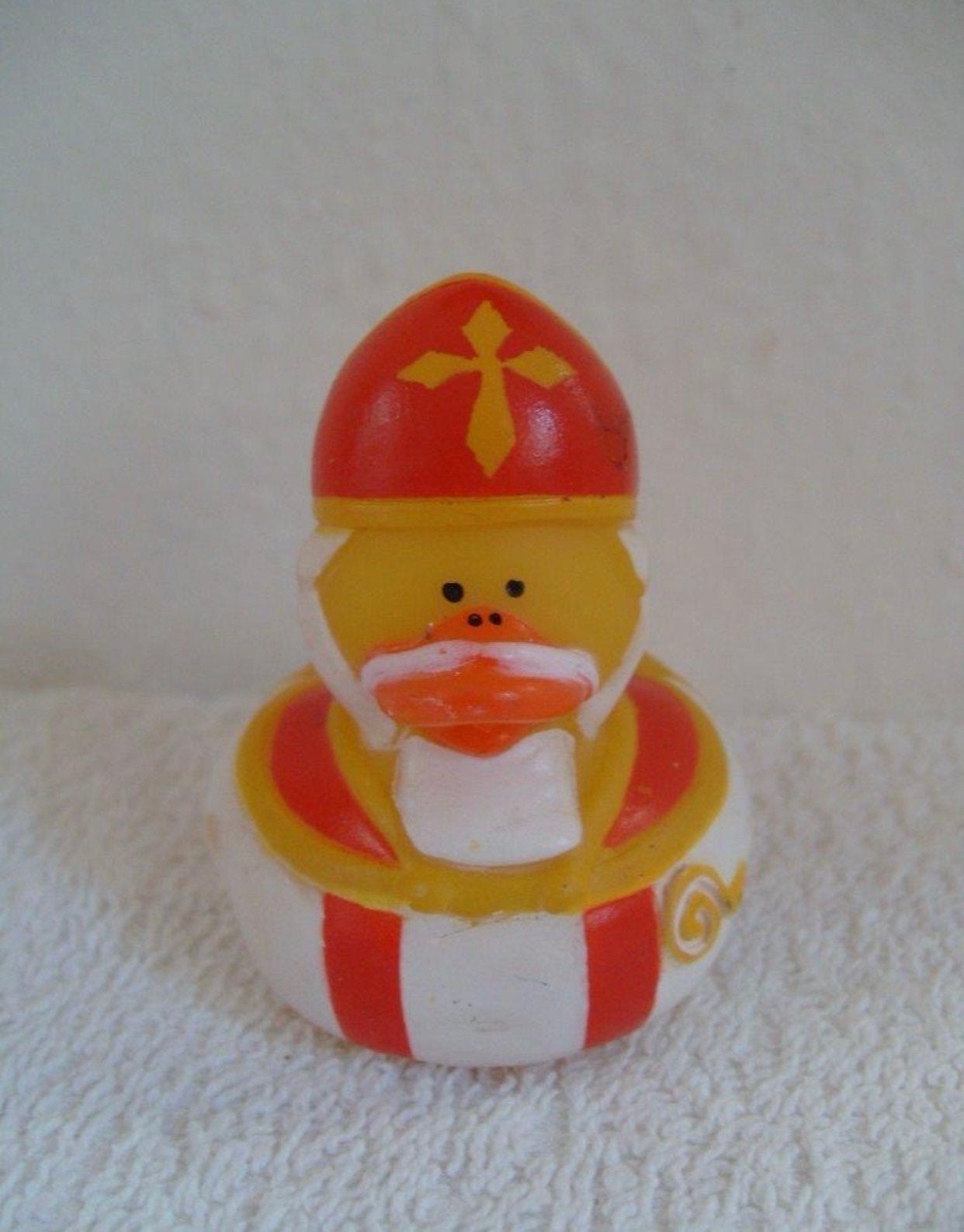 Wie heeft dit badeendje van Sinterklaas/ bisschop te koop?, Ophalen, Zo goed als nieuw