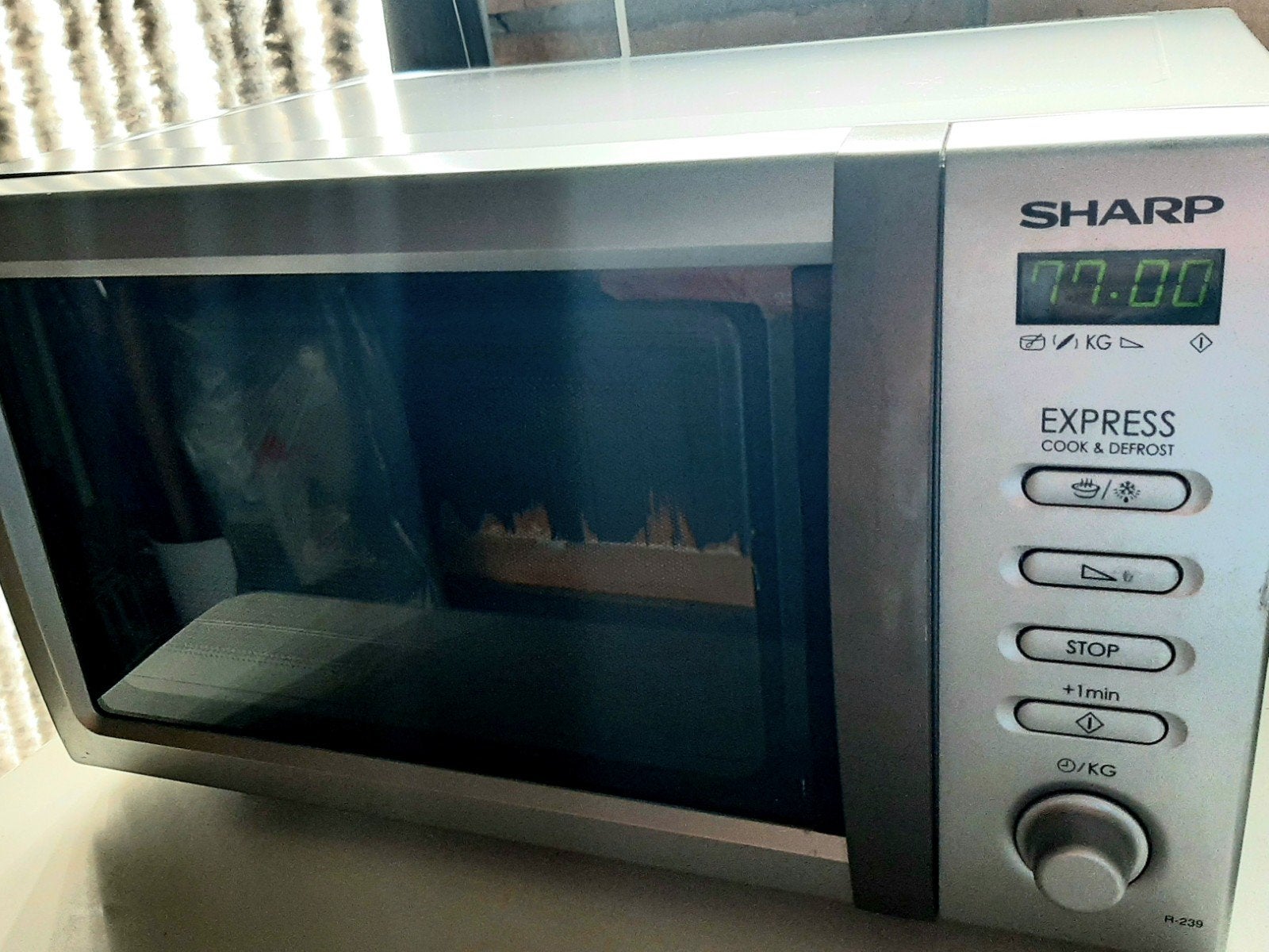 Sharp Magnetron met Bakfunctie - Goed Werkend, Ophalen, Combimagnetron, Gebruikt, Draaiplateau