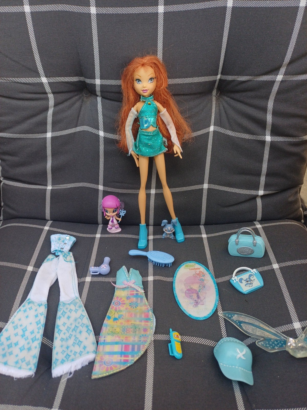 Winx Bloom pop 2004 met accessoires, Ophalen of Verzenden, Gebruikt, Overige typen