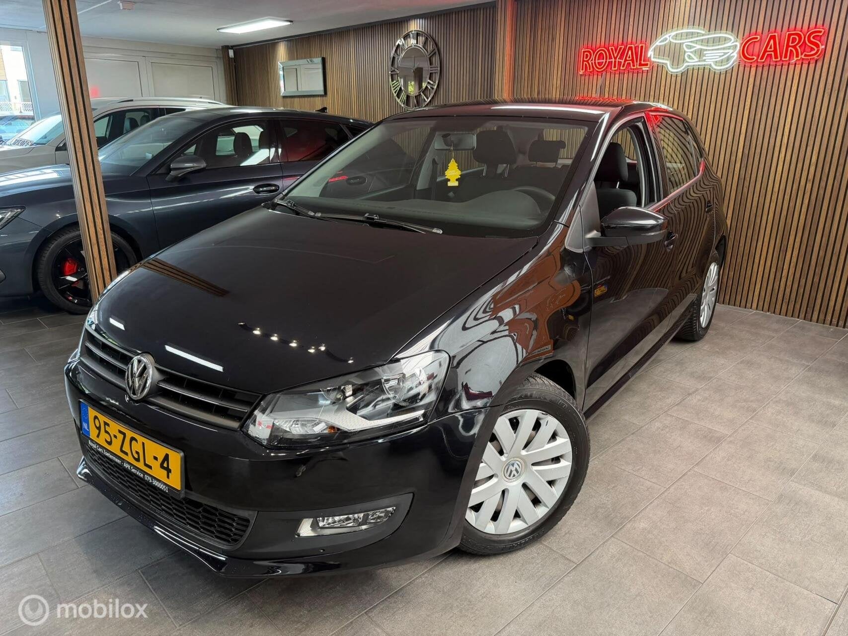Volkswagen Polo 1.2 TSI BlueMotion Trendline/ Cruise C/ Nap, Voorwielaandrijving, Euro 5, 4 cilinders, Zwart