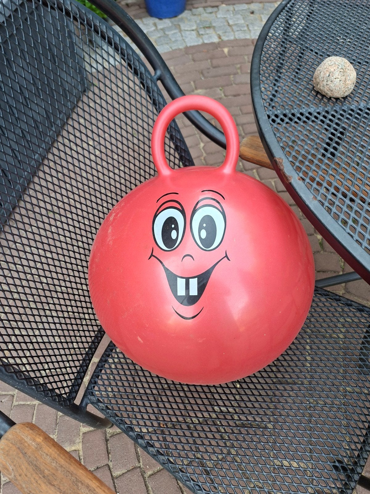 Skippie ballen, Ophalen