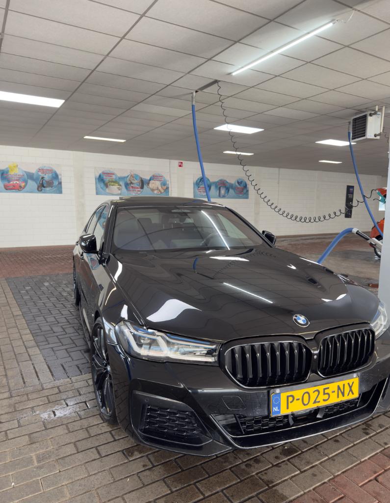 BMW 5-Serie 530e 292pk Aut 2021 Zwart Full options!, Automaat, 1998 cc, Achterwielaandrijving, Zwart