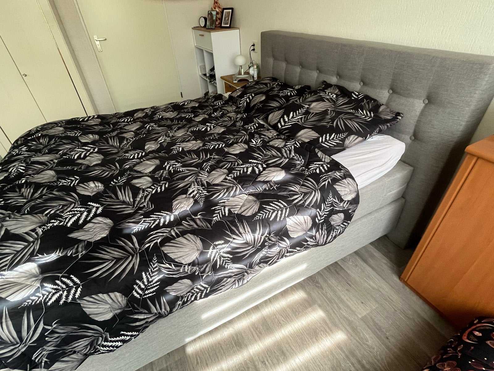Comfortabel tweepersoons boxspring bed - Grijs, Ophalen, Gebruikt, Tweepersoons, 200 cm