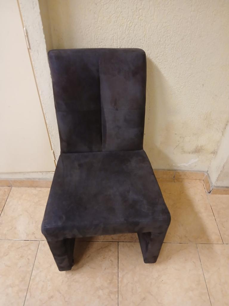 4x prachtige eethoekstoelen, Huis en Inrichting, Stoelen, Ophalen of Verzenden, Zo goed als nieuw, Grijs