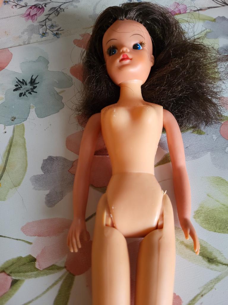 Mooie Sindy pedigree pop., Verzamelen, Poppen, Verzenden, Zo goed als nieuw, Pop