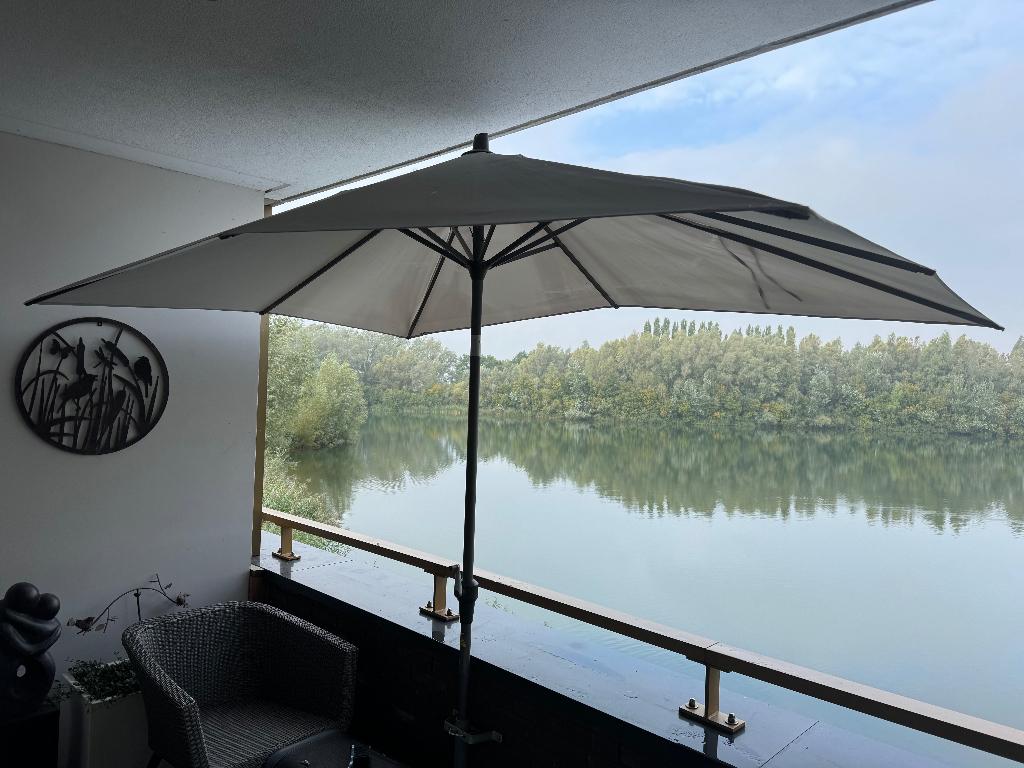2 parasols met knikarm, Ophalen, Kantelbaar, 1 tot 2 meter, Zweefparasol