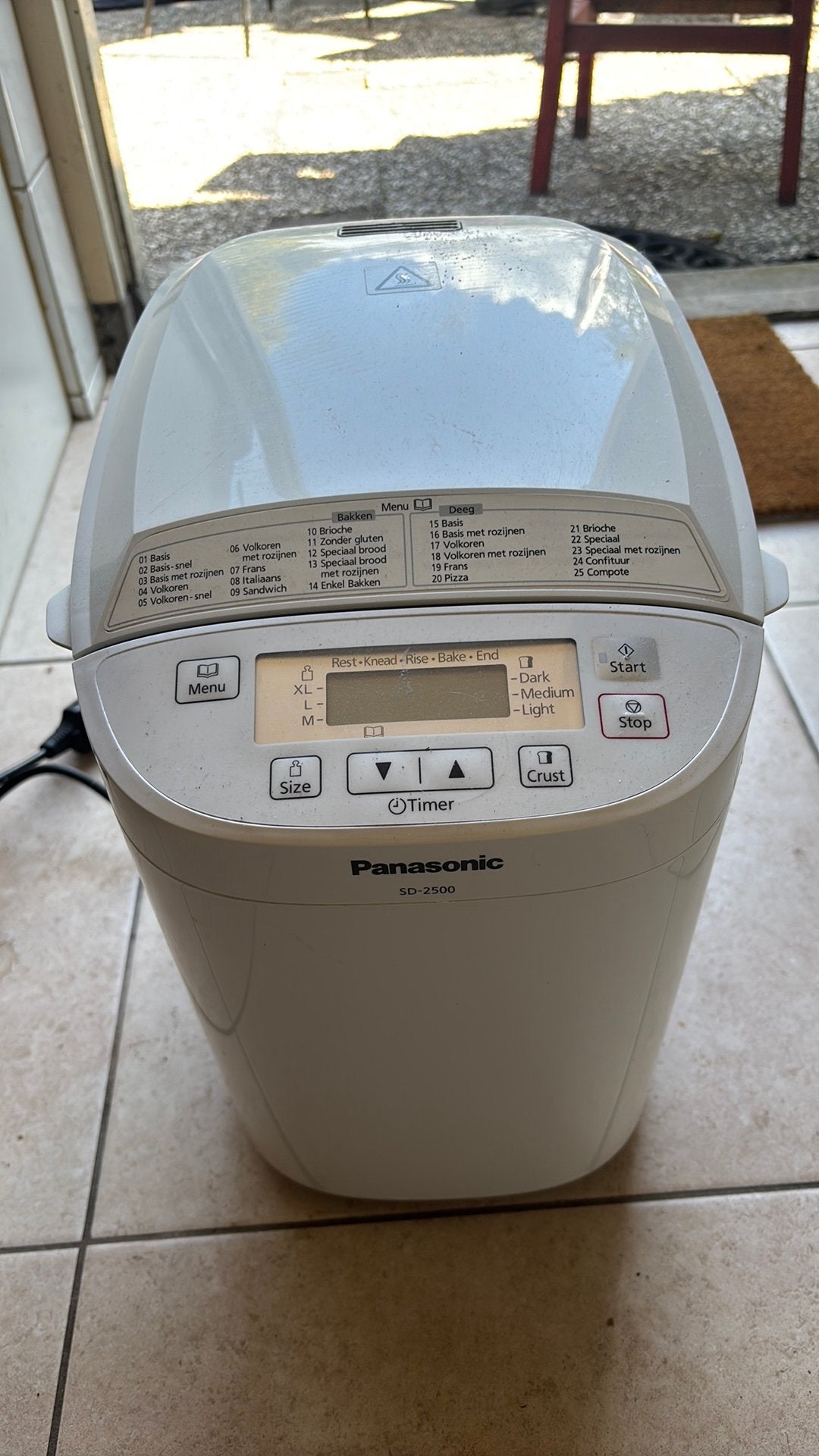 Broodbakmachine ( 1x gebruikt), Ophalen, Zo goed als nieuw