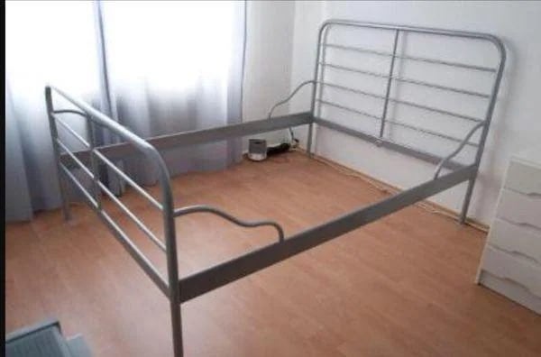 IKEA  bed 160x200 met 2 elektrisch verstelbare lattenb, Huis en Inrichting, Slaapkamer | Bedden, Ophalen