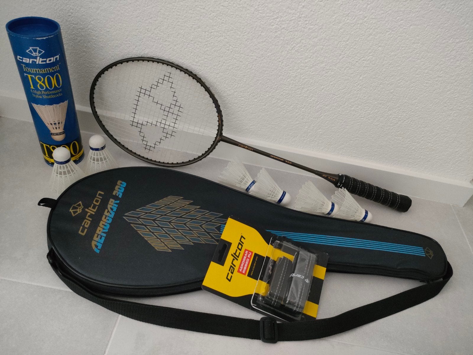 Carlton Aerogear 300 badminton racket set met accessoires, Ophalen, Racket(s)
