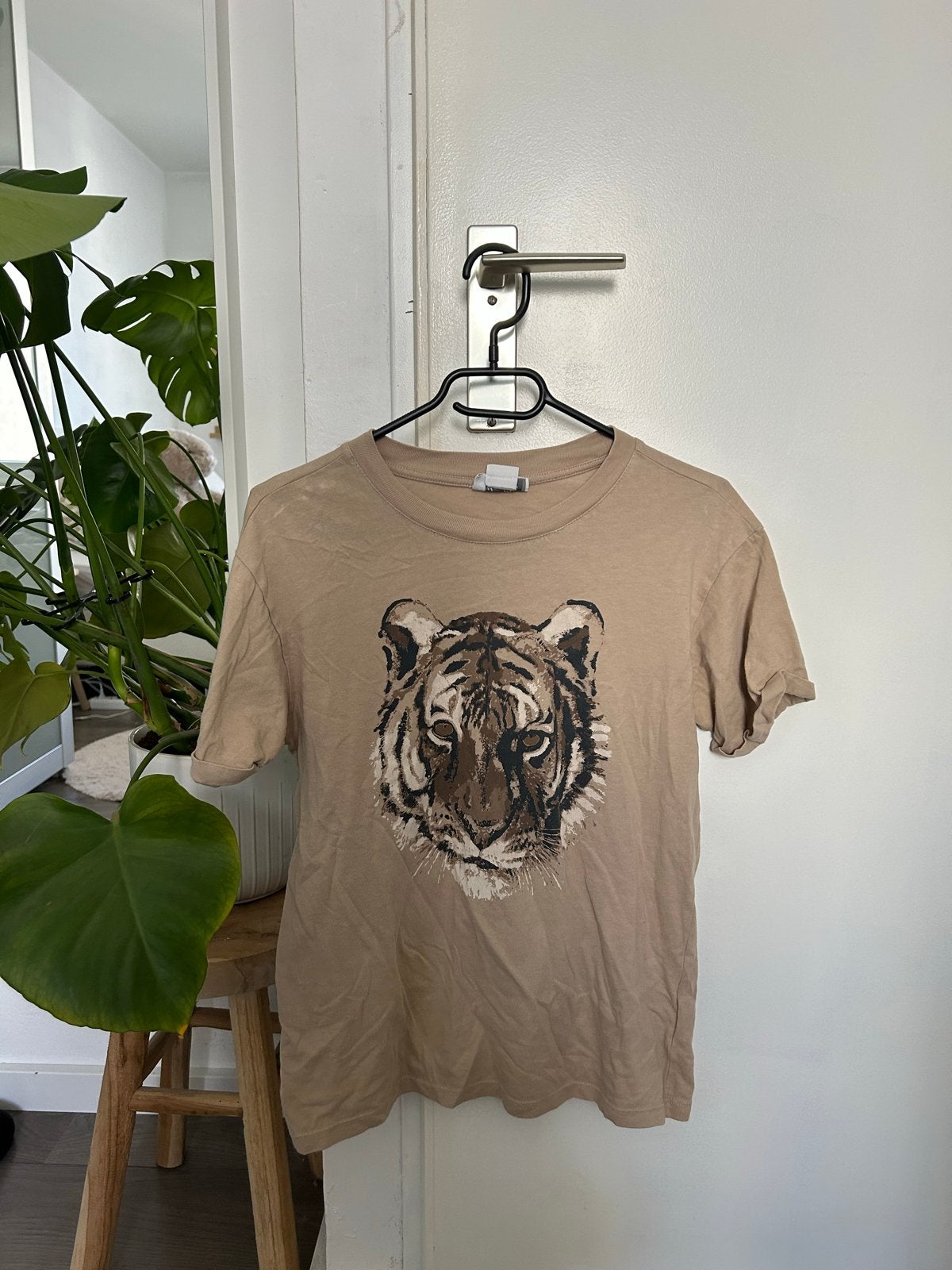 The sting Beige T-shirt met tijgerprint, Beige, Ophalen of Verzenden, Korte mouw, Maat 36 (S)