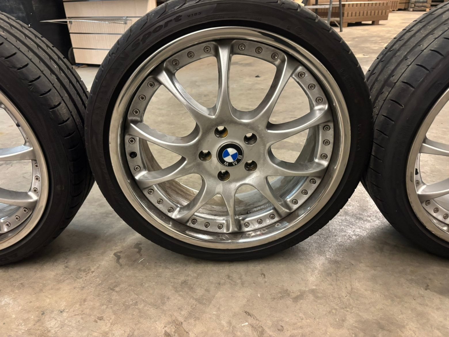 Foto 4 van 19 inch 5x120 BMW Velgen met Zomerbanden