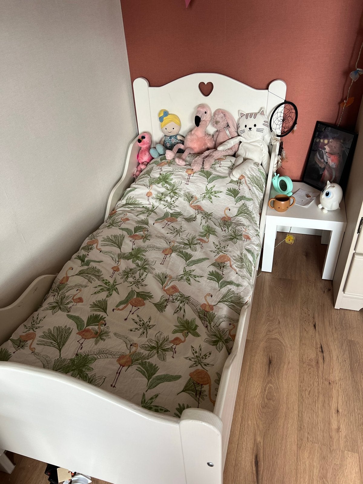Schattig peuter/kleuterbedje met matras en beddengoed, Ophalen, Gebruikt, 70 tot 85 cm, 140 tot 160 cm