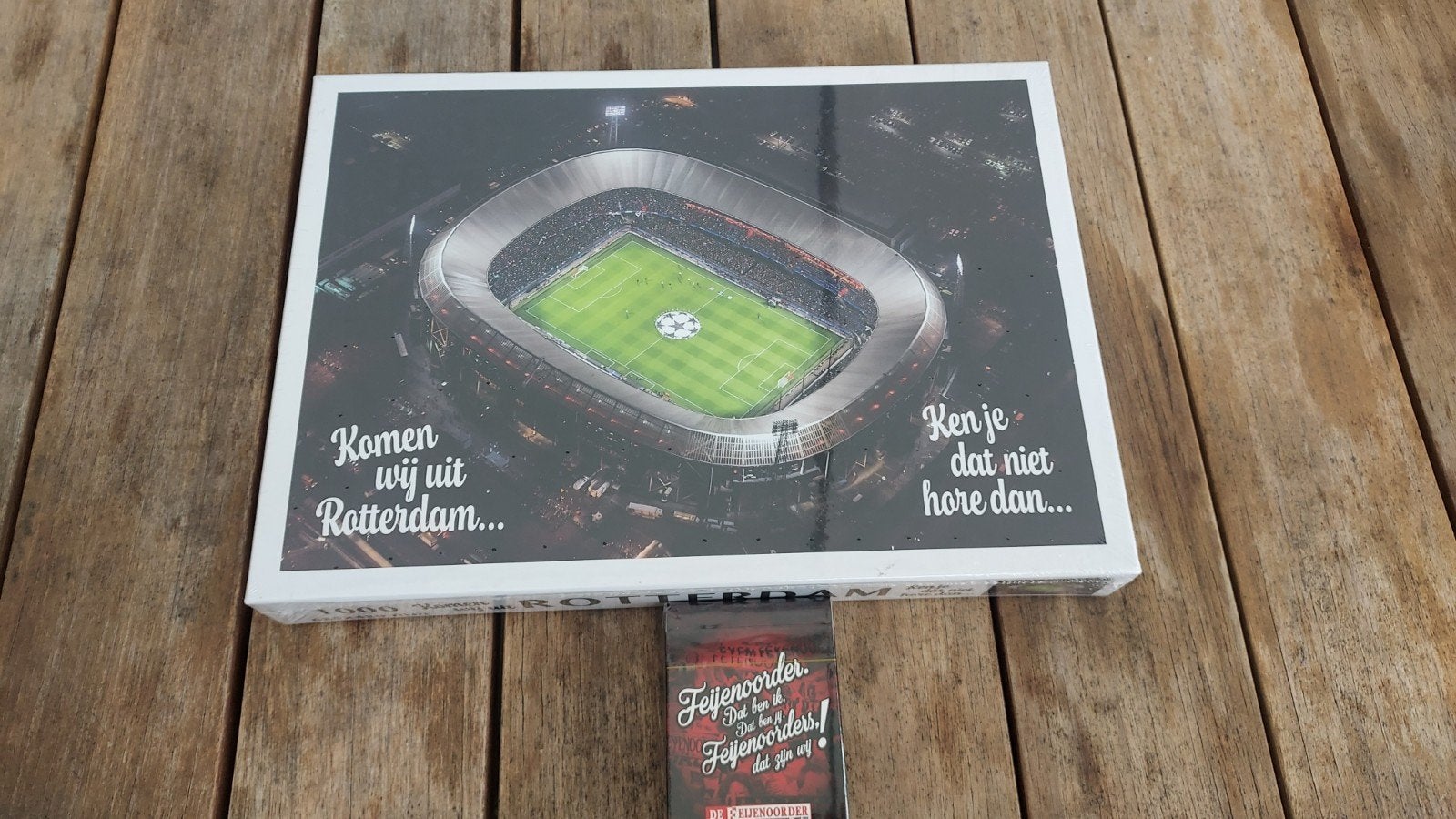 Feyenoord De Kuip puzzel 1000 stukjes, Ophalen of Verzenden, 500 t/m 1500 stukjes, Nieuw, Legpuzzel