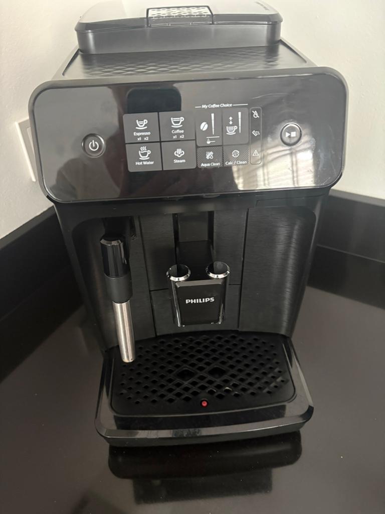 Philips 2200 serie volautomatische espressomachine, Witgoed en Apparatuur, Koffiezetapparaten, Afneembaar waterreservoir, Espresso apparaat