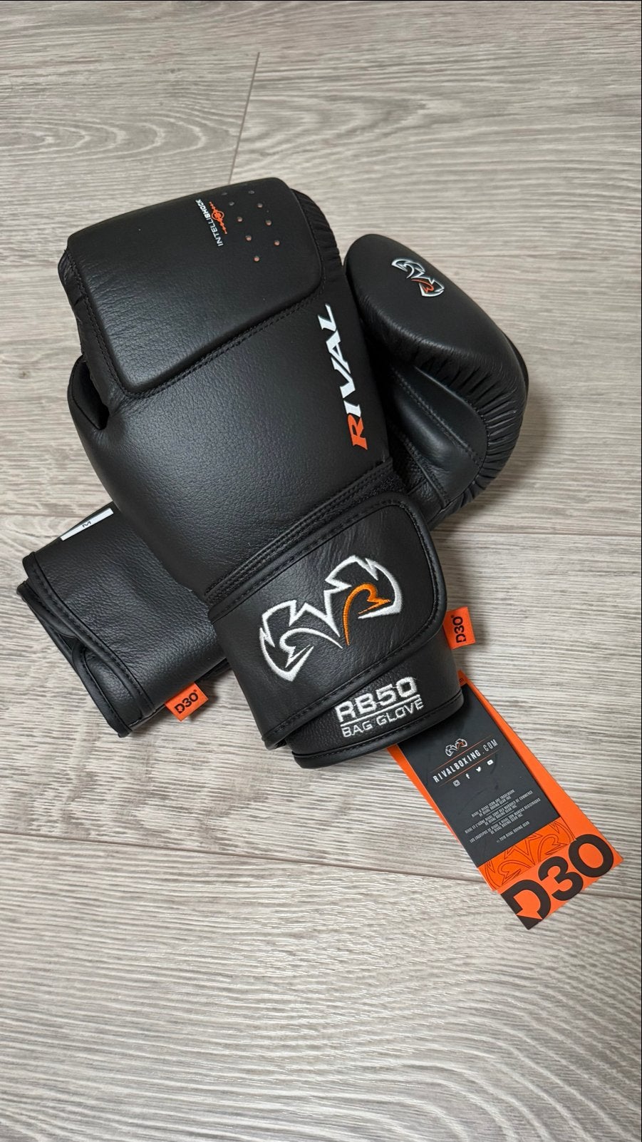Rival RB50 Boxing Gloves - Maat M, Ophalen, Nieuw, Bokshandschoenen