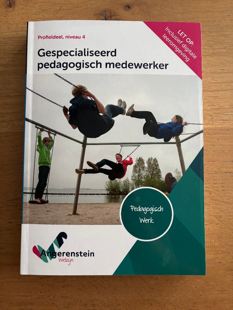 Gespecialiseerd pedagogisch medewerker, Ophalen of Verzenden, Zo goed als nieuw, MBO, Angerenstein Welzijn