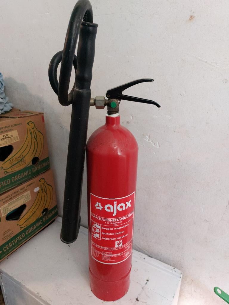 Ajax Brandblusser - Betrouwbare Brandbeveiliging, Huis en Inrichting, Brandblussers en Brandkasten, Ophalen of Verzenden, Gebruikt