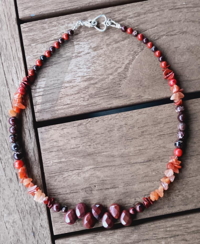 DD25 Ketting rode jaspis, agaat en poppy jaspis lengte 39 cm, Verzenden, Nieuw, Steen of Mineraal, Met edelsteen
