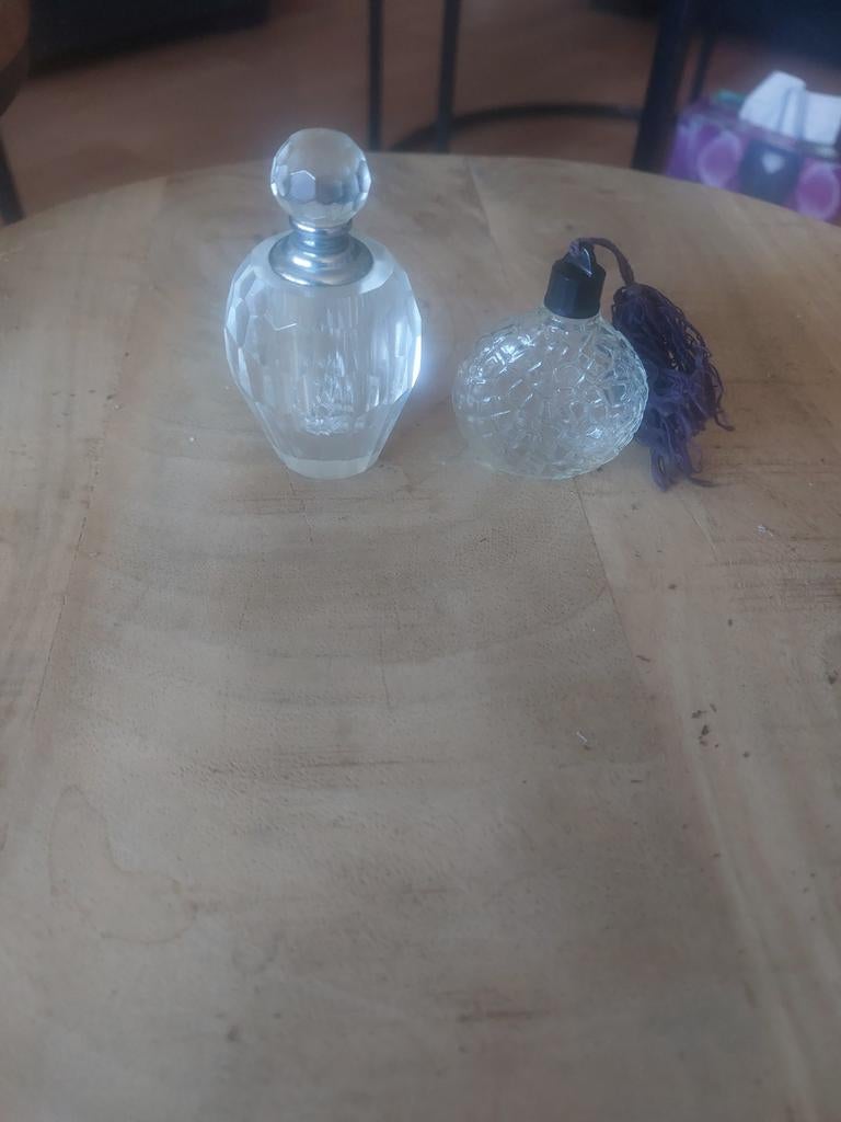 Oude parfum kristallen flesje, Ophalen of Verzenden, Gebruikt