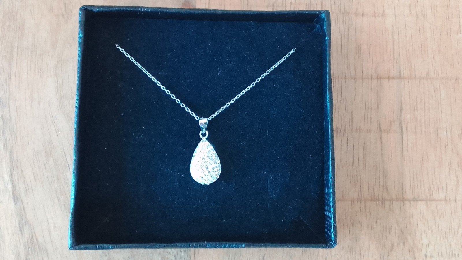 Collier Di Lusso met kristallen, Sieraden, Tassen en Uiterlijk, Met kristal, Nieuw, Ophalen of Verzenden, Zilver