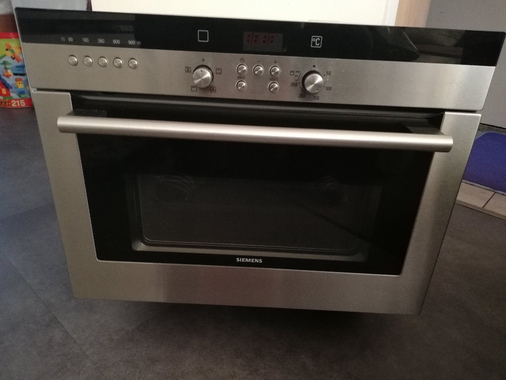 Siemens inbouw combi oven en magnetron typenr HB84K550N, Witgoed en Apparatuur, Ophalen, Gebruikt, Siemens, Oven met grill