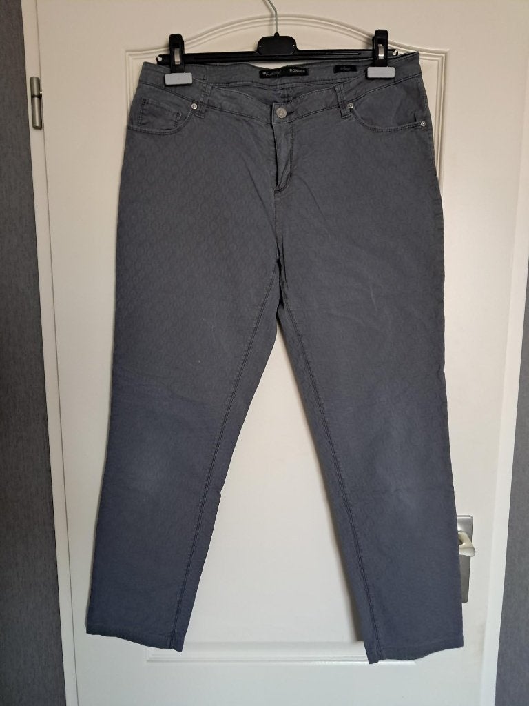 Broek Rosner Kleur : Grijs maat : 42, Kleding | Dames, Maat 42/44 (L), Ophalen of Verzenden, Zo goed als nieuw, Rosner