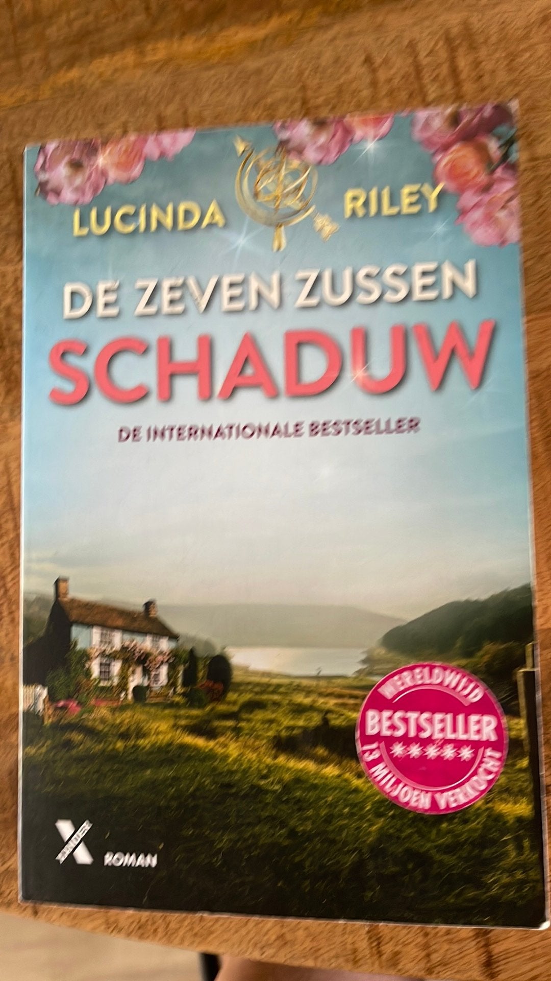 Schaduw, 3e deel van de serie de Zeven Zussen, Boeken, Ophalen of Verzenden, Gelezen