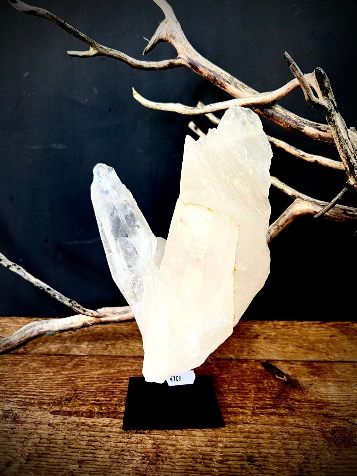 Grote bergkristal cluster op voet, Verzamelen, Mineralen en Fossielen, Ophalen of Verzenden, Mineraal