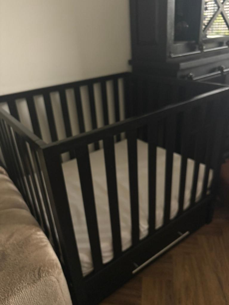 Babybox met lade incl dubbel matrasjes, Kinderen en Baby's, Boxen, Ophalen, Zo goed als nieuw